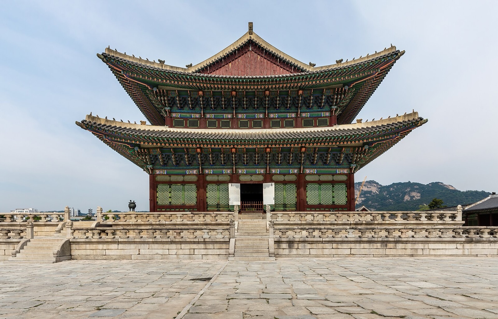 근정전 건물 앞모습
