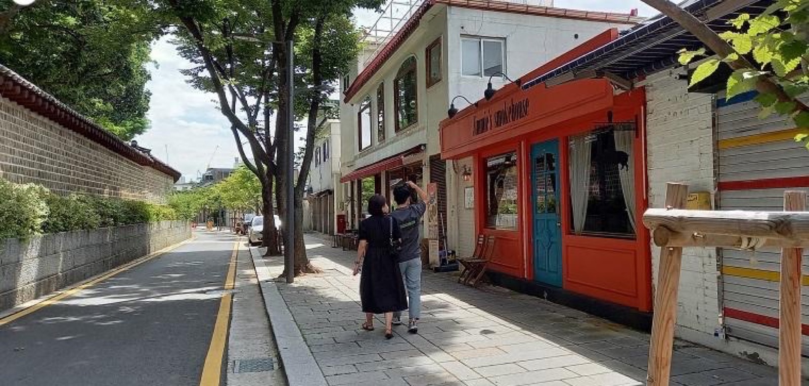 서순라길 한옥 건물